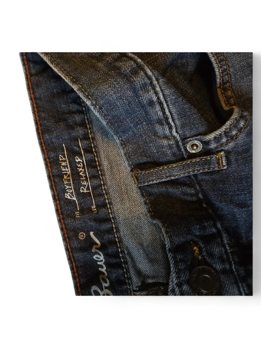 Eddie Bauer Womens Boyfriend Relaxed Distressed Jeans Size 10 Dark Wash - Picture 4 of 14